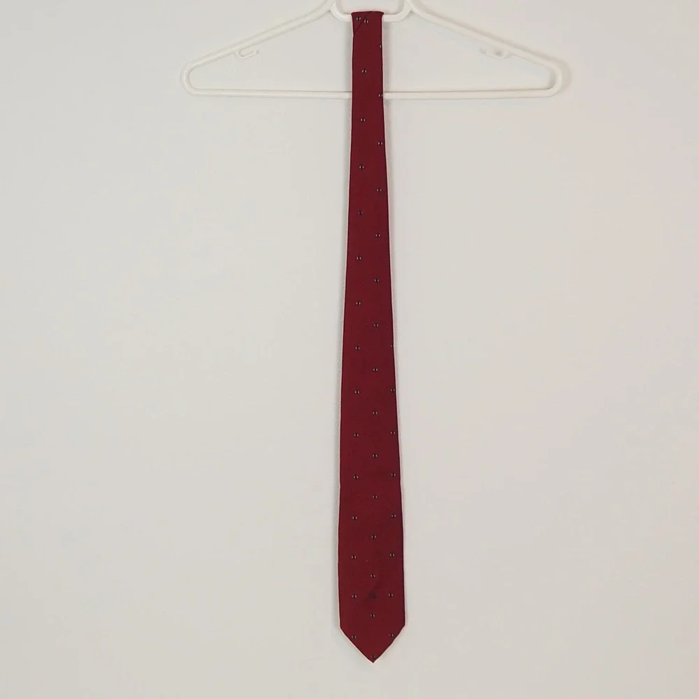 VTG‎ Christian Dior Polyester Silk Blend Tie Red Navy Classic Logo Spellout